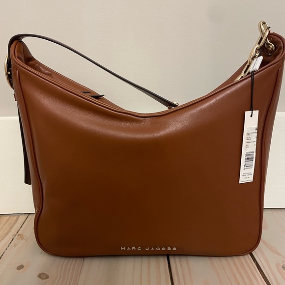 Marc Jacobs Handbags - Marc Jacob’s New with Tags Shoulder Bag